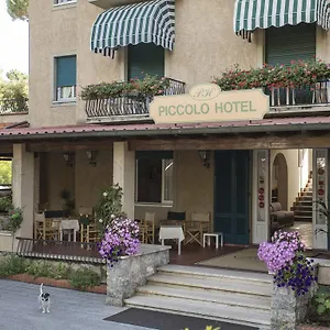 https://piccolo-hotel-forte-dei-marmi.it-tuscanyhotel.com
